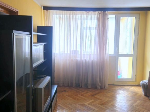 Apartament 3 camere de vanzare - Tiglina 1 - Strada Saturn - Etaj 2 - foto 3