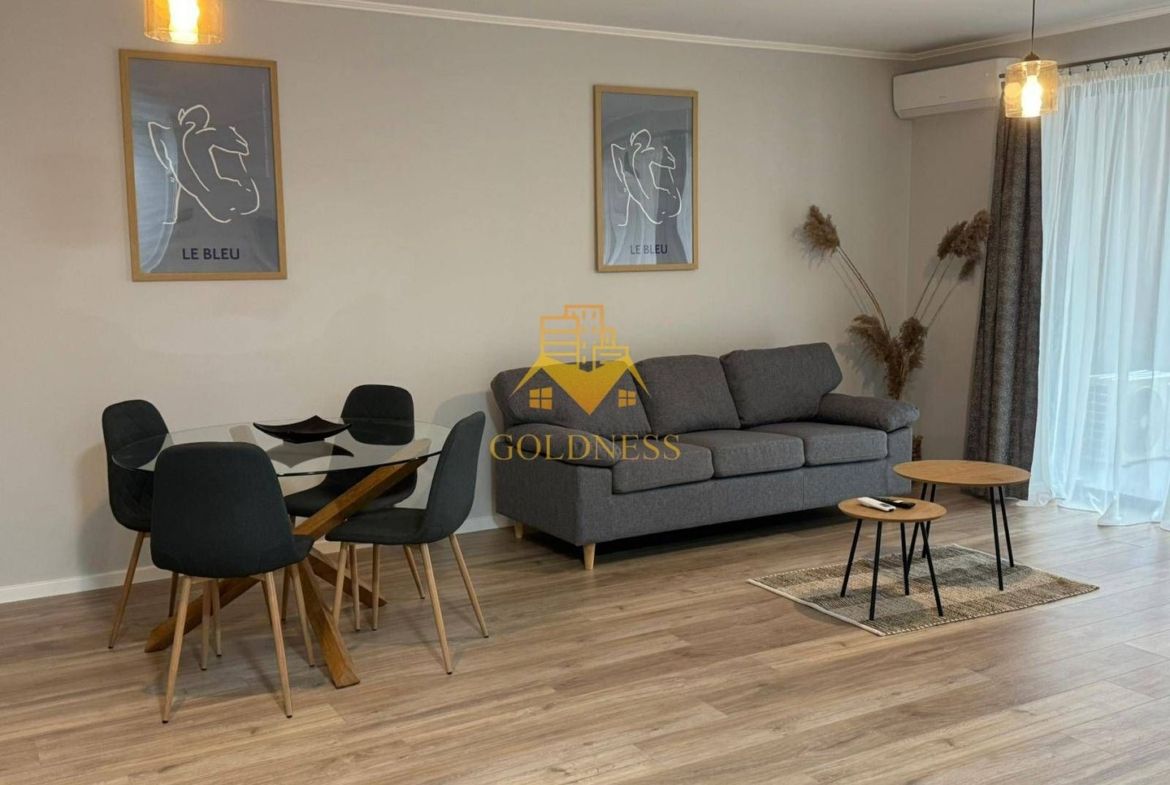 2 camere, Marasti, The Nest, The Office, 21 Dec, Prima inchiriere