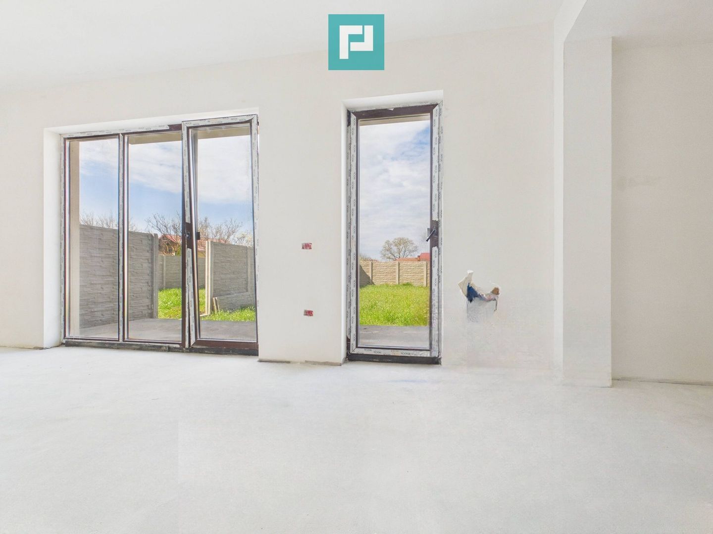 Duplex spațios 102 mp utili, teren 350mp in Covaci