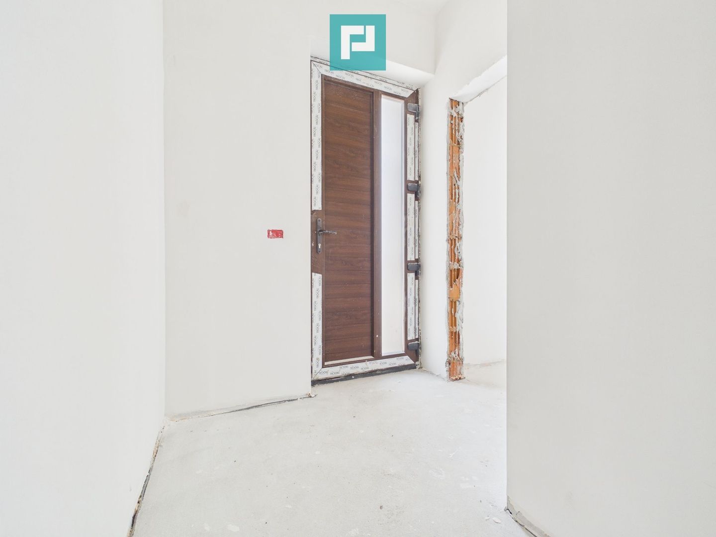 Duplex spațios 102 mp utili, teren 350mp in Covaci