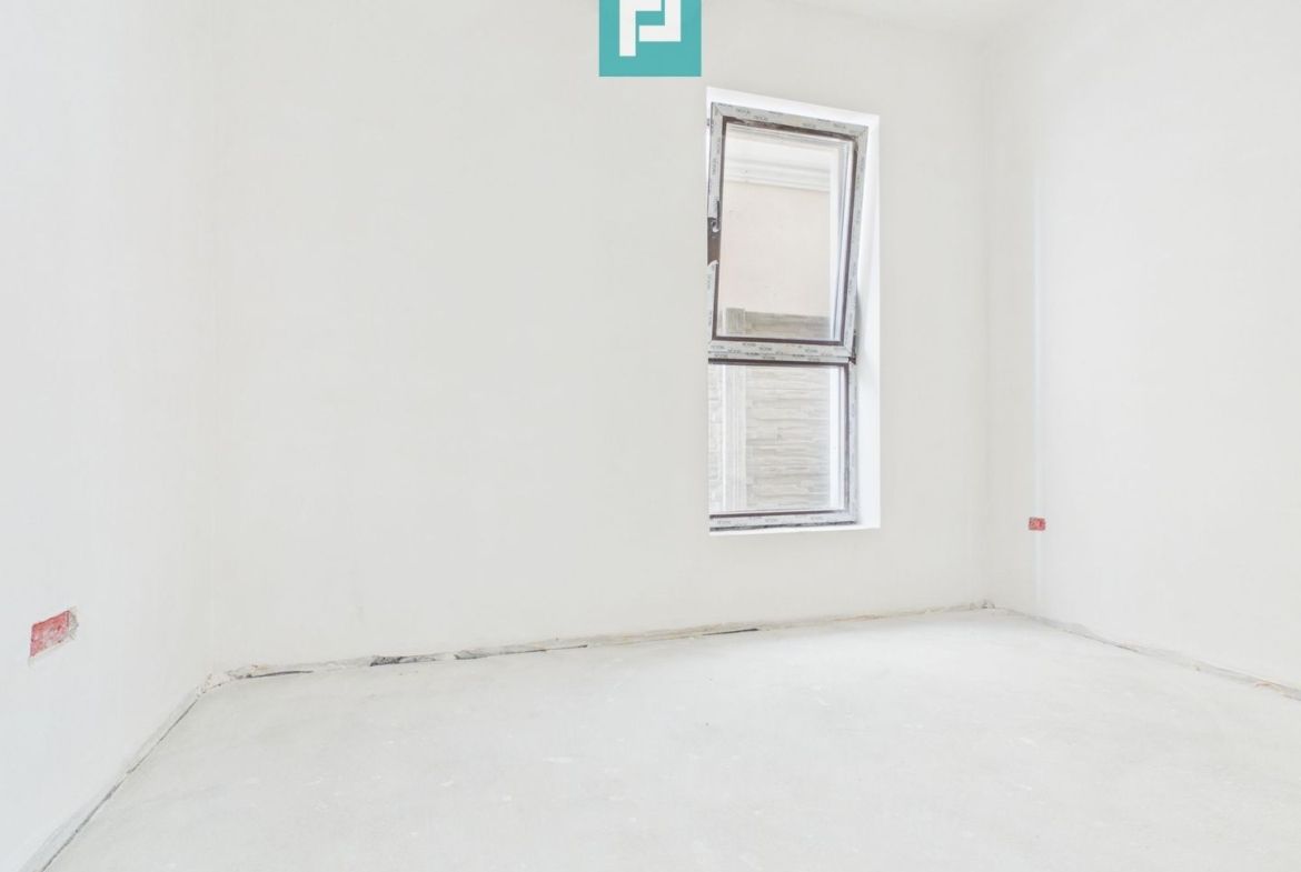 Duplex spațios 102 mp utili, teren 350mp in Covaci
