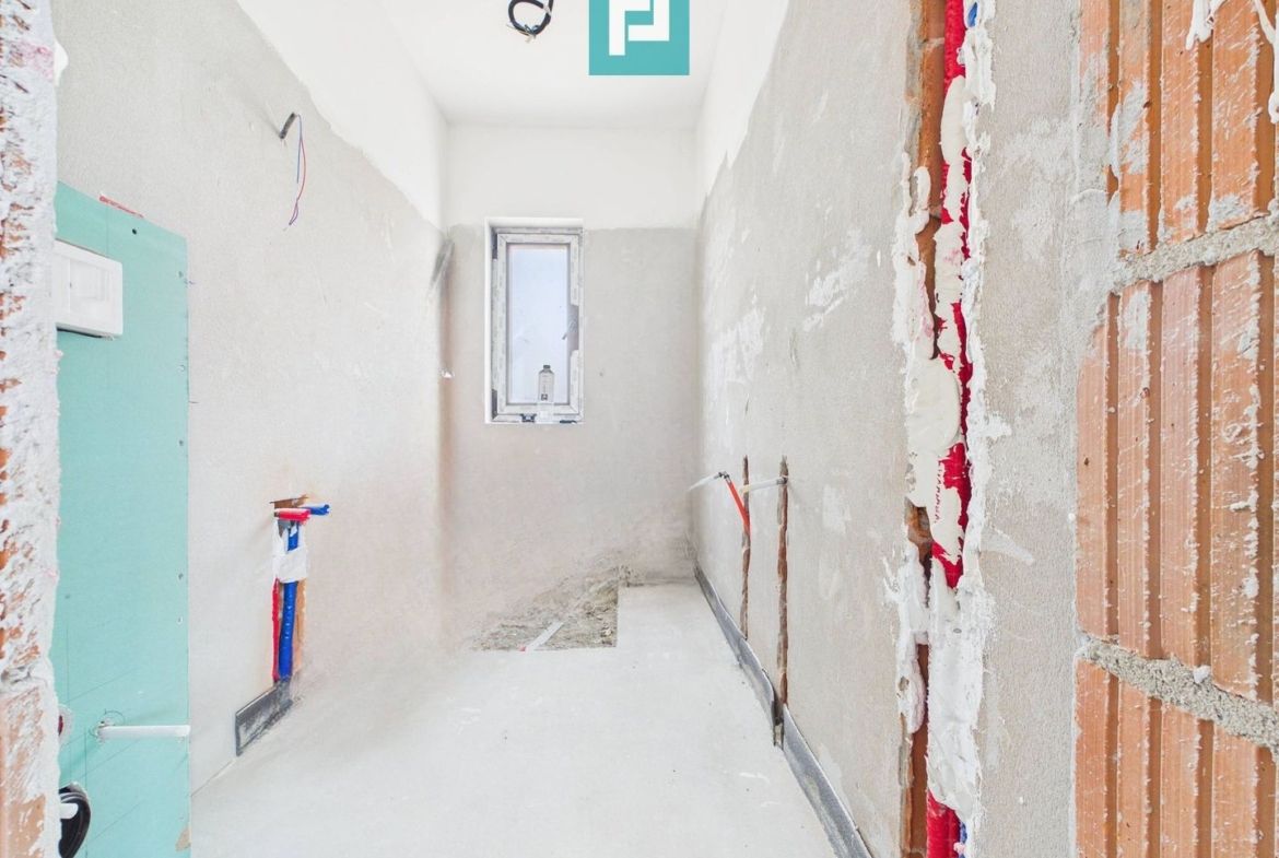 Duplex spațios 102 mp utili, teren 350mp in Covaci