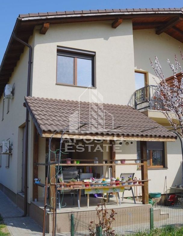 Duplex in exclusivitate in Mosnita Veche cu 4 camere si 3 bai