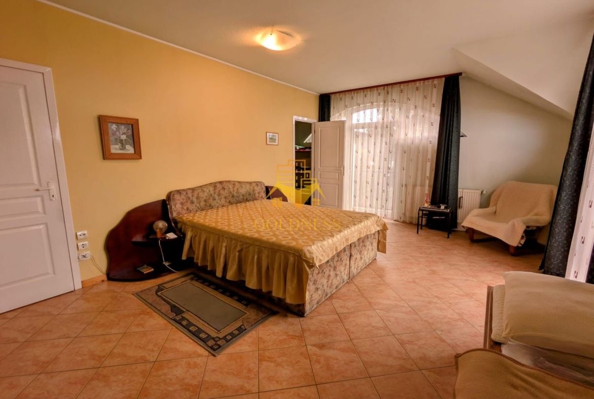 Vila, 6 Camere, 365 mp, 4 bai, Andrei Muresanu, Constantin Brancusi