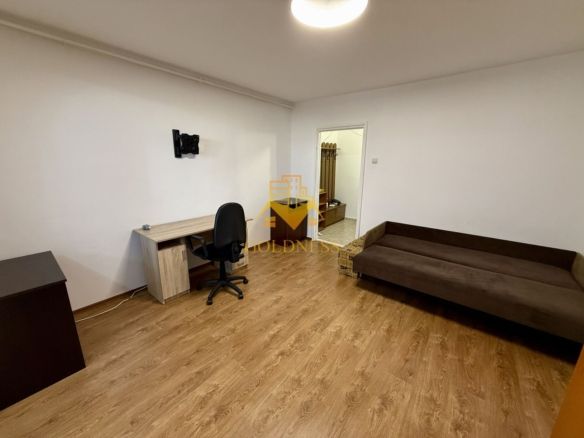 Garsoniera moderna, Baza Sportiva 