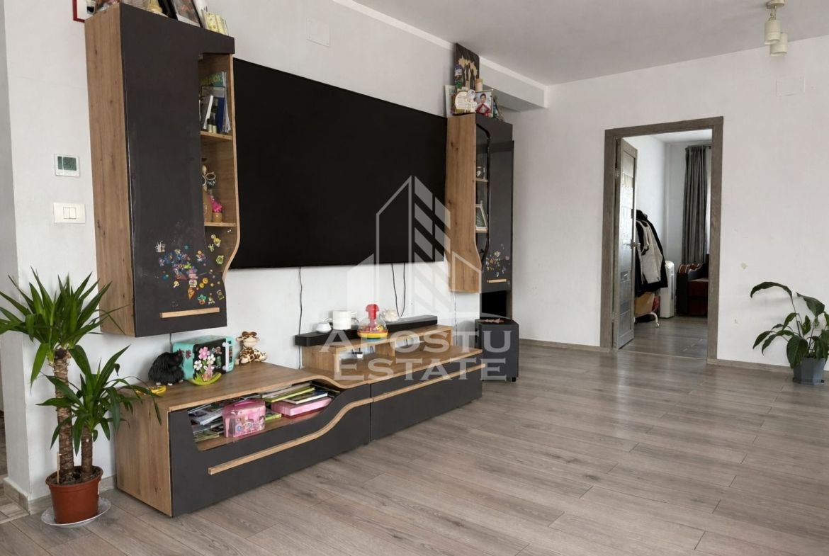 Casa individuala pe parter cu 4 camere, teren 711 mp, Urseni