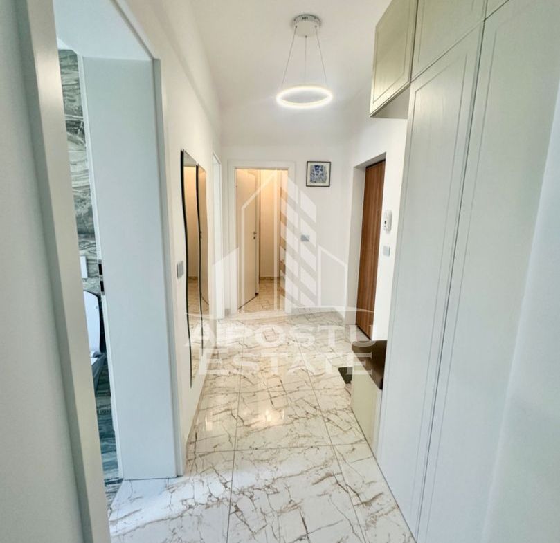 Apartament cu 2 camere, pod propriu, parcare acoperita, zona Lidl
