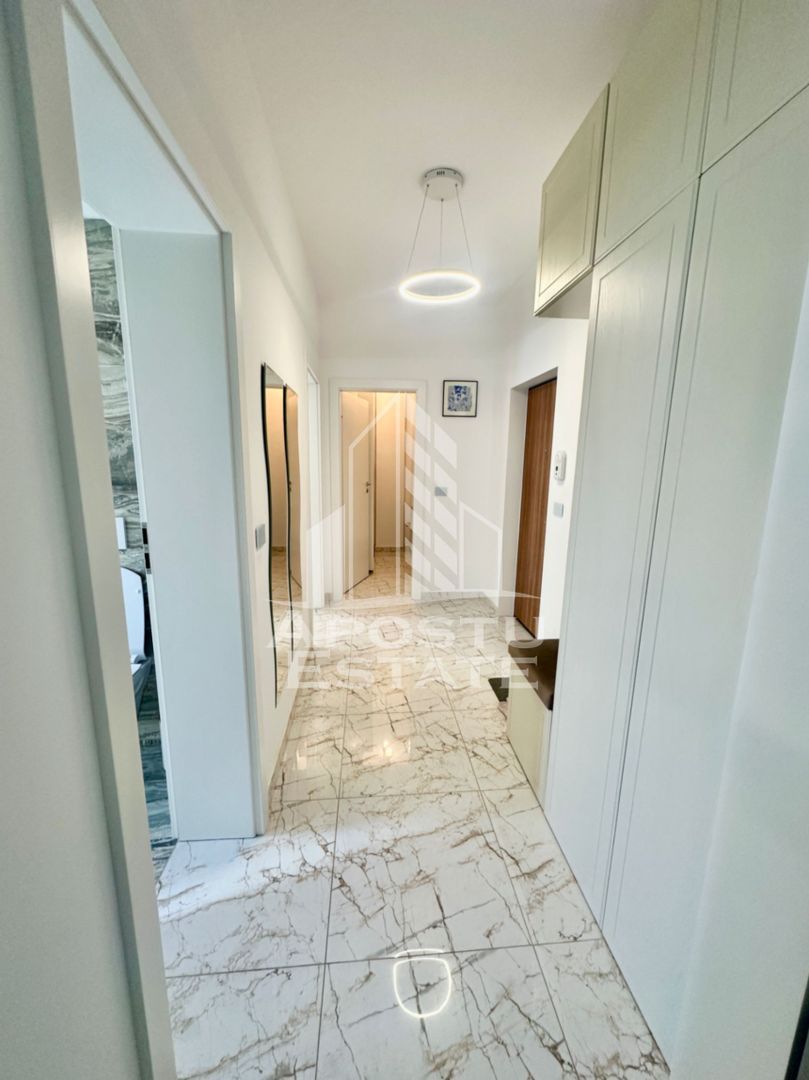 Apartament cu 2 camere, pod propriu, parcare acoperita, zona Lidl