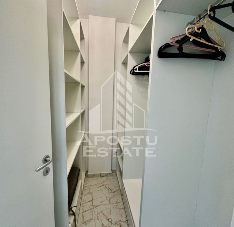 Apartament cu 2 camere, pod propriu, parcare acoperita, zona Lidl