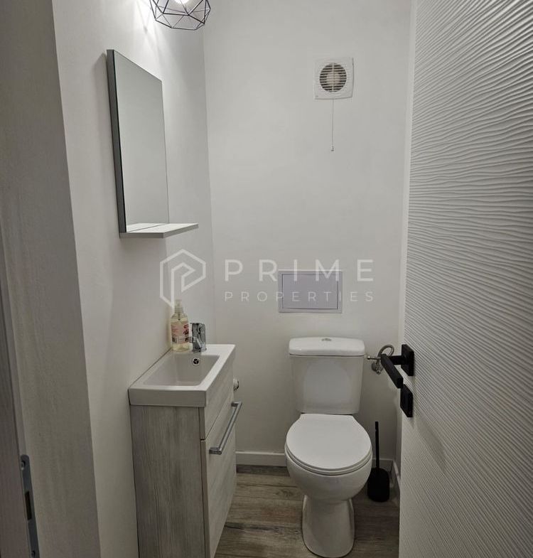 DE ÎNCHIRIAT: Apartament 3 Camere, Modern & Renovate Recent