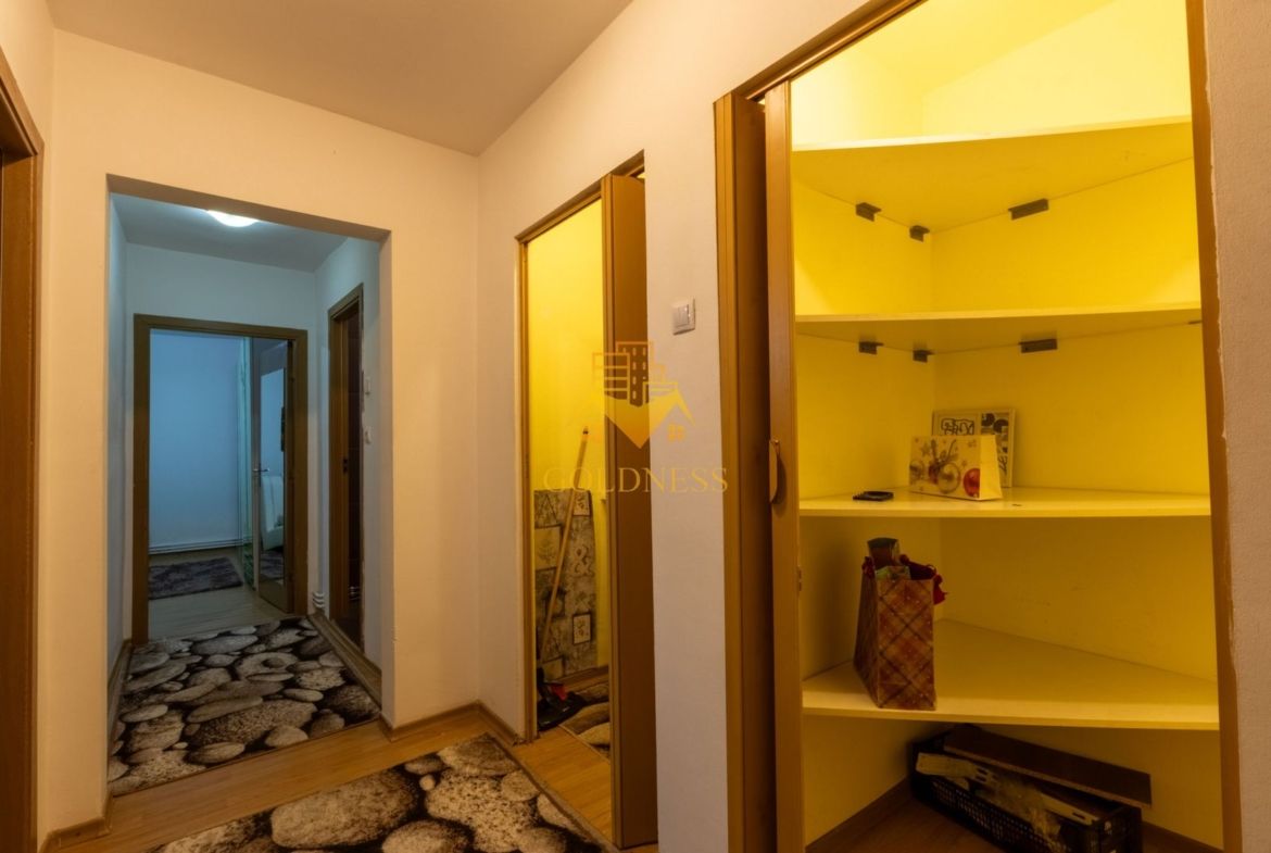 2 camere decomandate,  Mehedinti, Zona Campului, Izlazului, Manastur