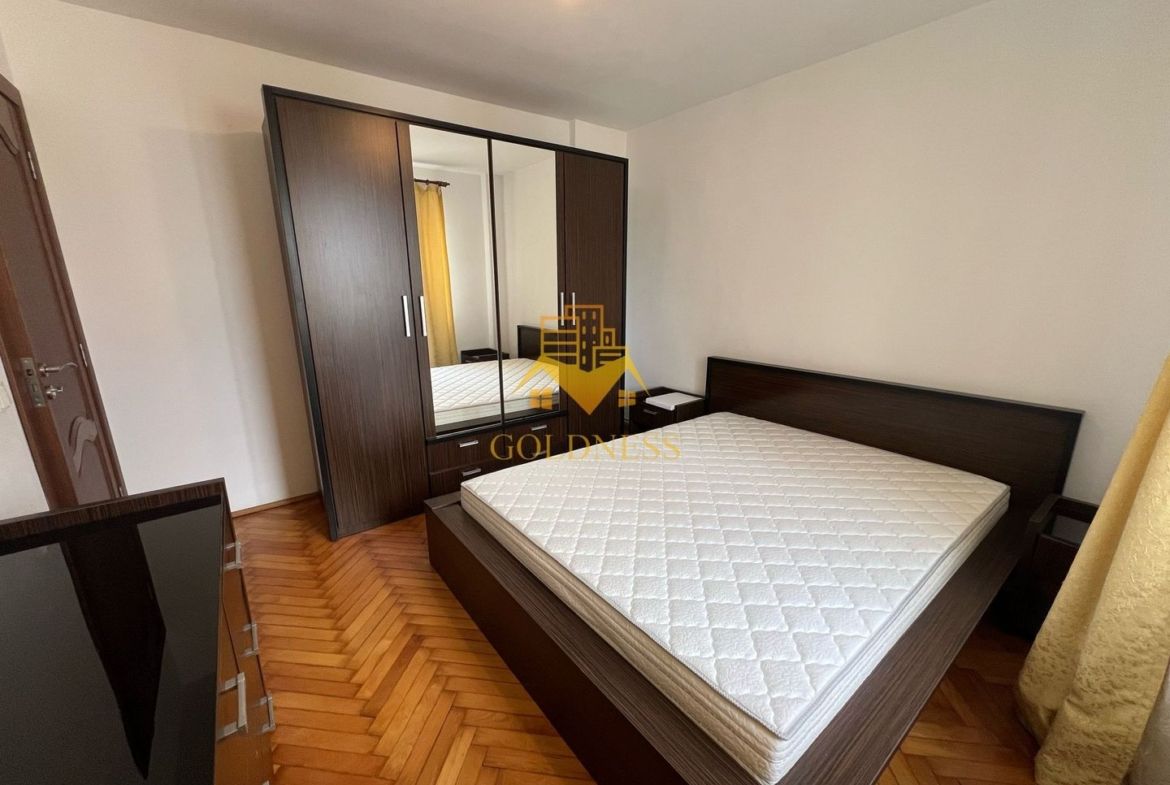 2 camere decomandate, Manastur,  OMV, Piata Flora, Calea Floresti