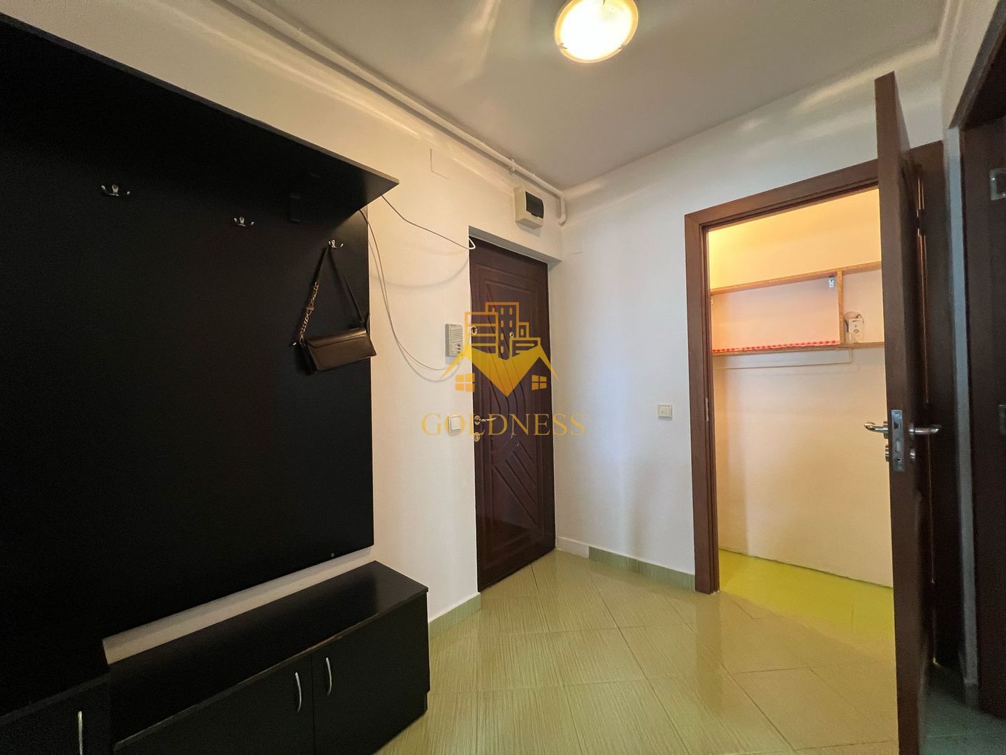 2 camere decomandate, Manastur,  OMV, Piata Flora, Calea Floresti
