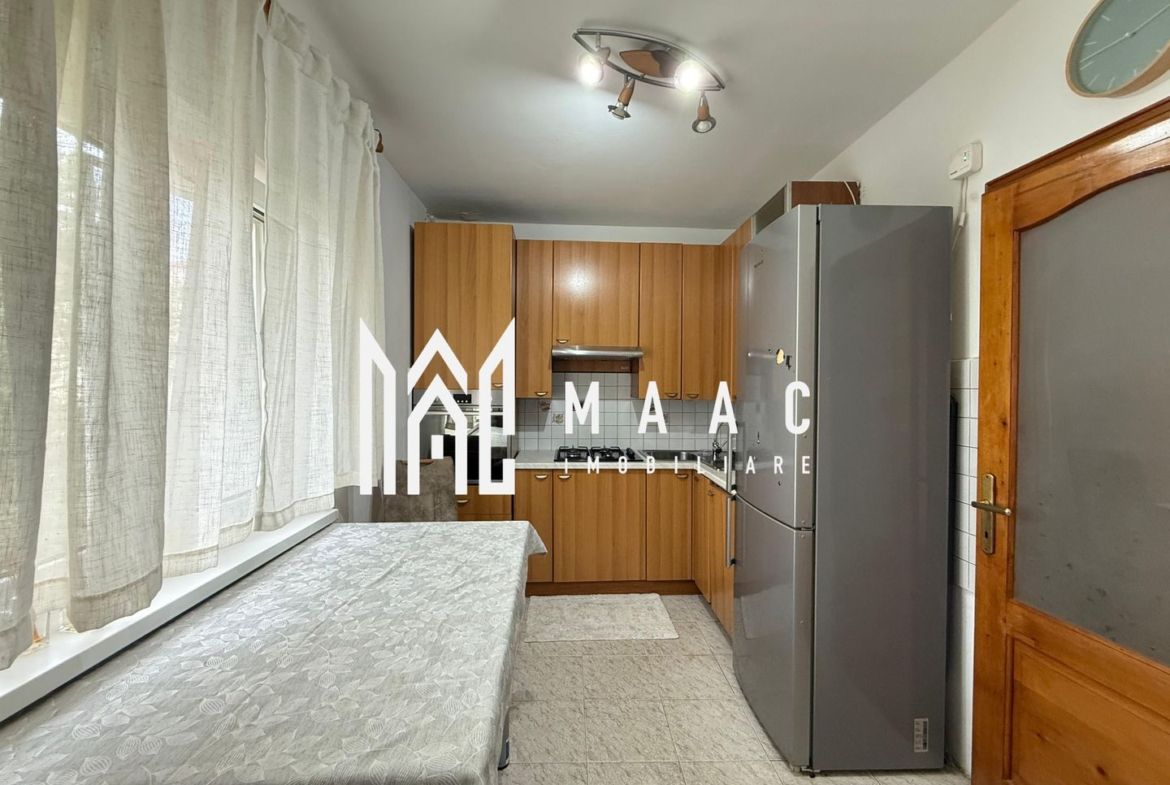 Apartament 3 camere | 2 bai | Renovat | Balcon | V. Aurie