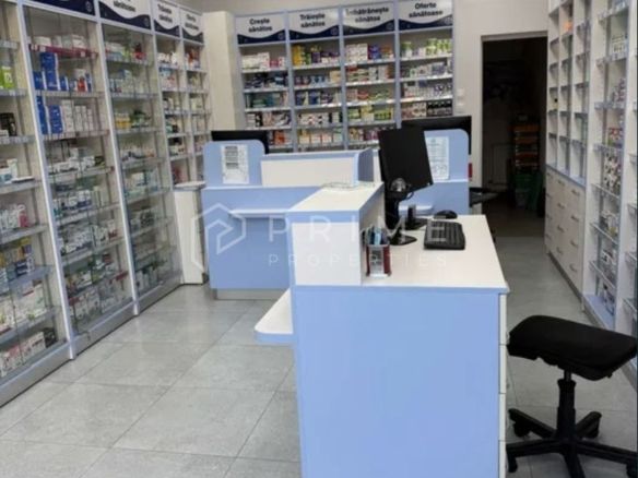 DE ÎNCHIRIAT: Spațiu Comercial Ultracentral (200 mp) – Front Stradal
