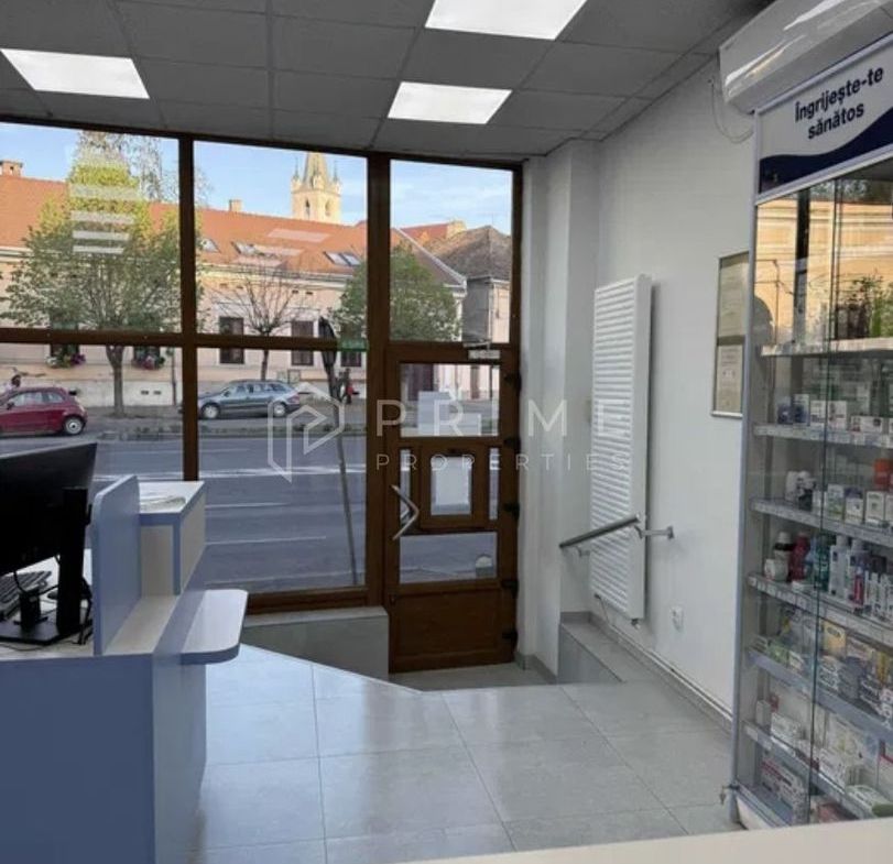 DE ÎNCHIRIAT: Spațiu Comercial Ultracentral (200 mp) – Front Stradal