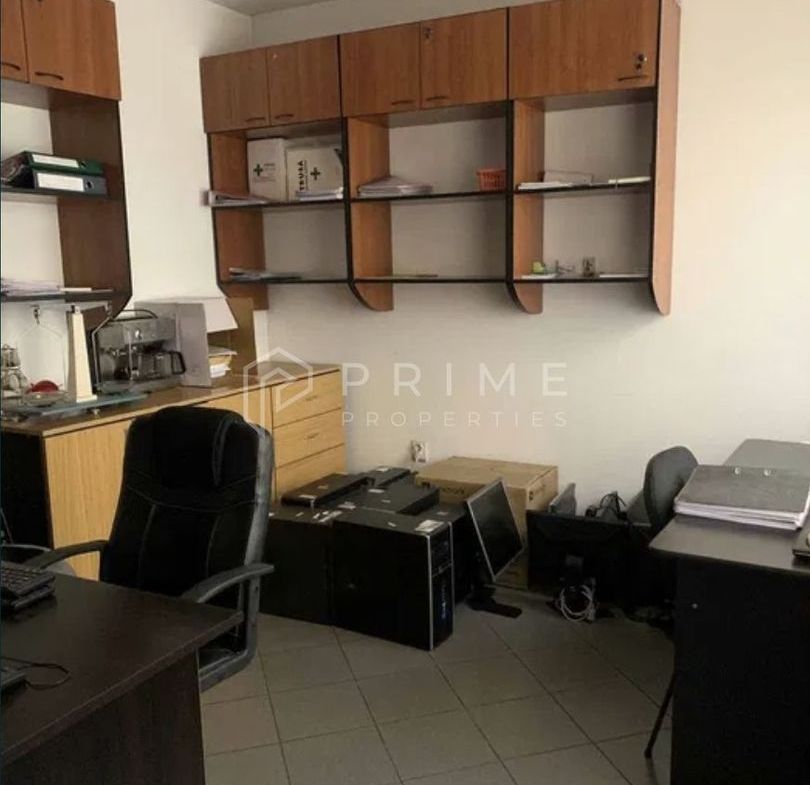 DE ÎNCHIRIAT: Spațiu Comercial Ultracentral (200 mp) – Front Stradal