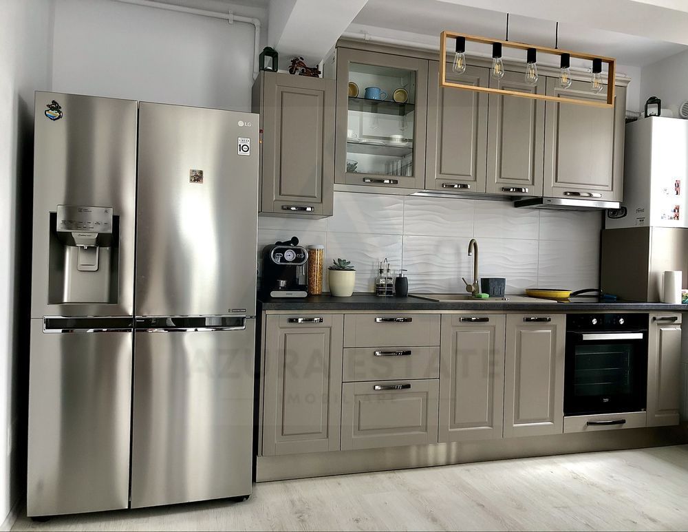 Penthouse cu 3 camere terasă 50 mp si 2 parcări in Belvedere Residence