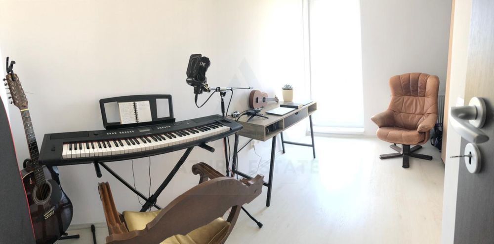 Penthouse cu 3 camere terasă 50 mp si 2 parcări in Belvedere Residence