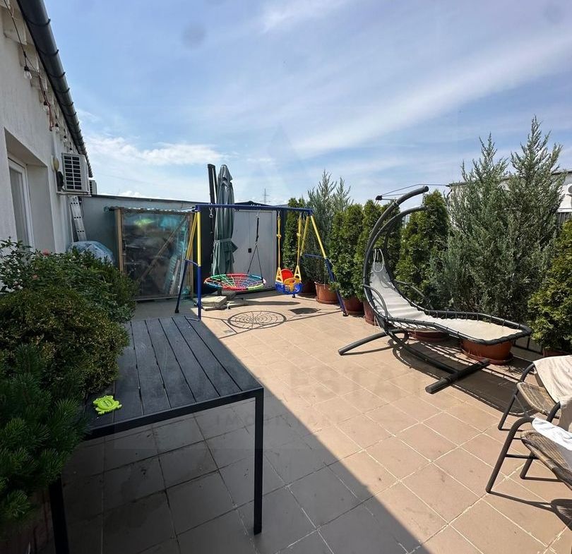 Penthouse cu 3 camere terasă 50 mp si 2 parcări in Belvedere Residence