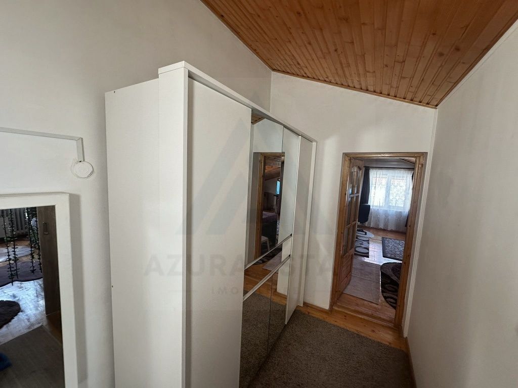 Casa 3 camere 80 mp utili curte comuna si balcon 3,75 mp în Ștrand