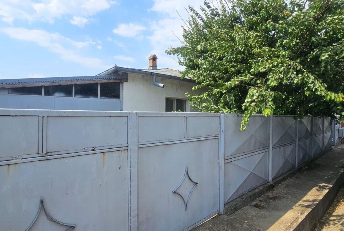 Casa la sol cu teren 1055 mp si livada - Vanatori, Galati - foto 3