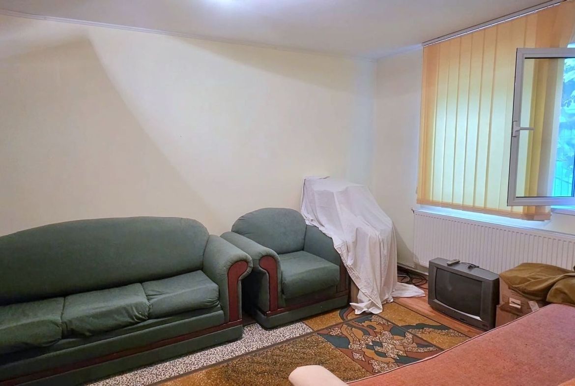 Casa la sol cu teren 1055 mp si livada - Vanatori, Galati - foto 12
