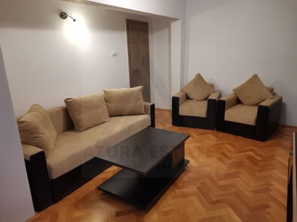 Apartament 2 camere 55 mp utili etajul 1 cu balcon in zona Centrala - foto 2