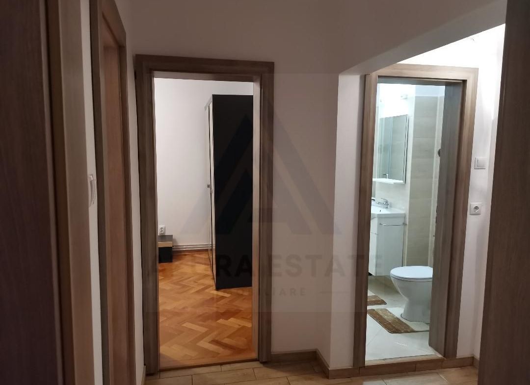 Apartament 2 camere 55 mp utili etajul 1 cu balcon in zona Centrala - foto 4