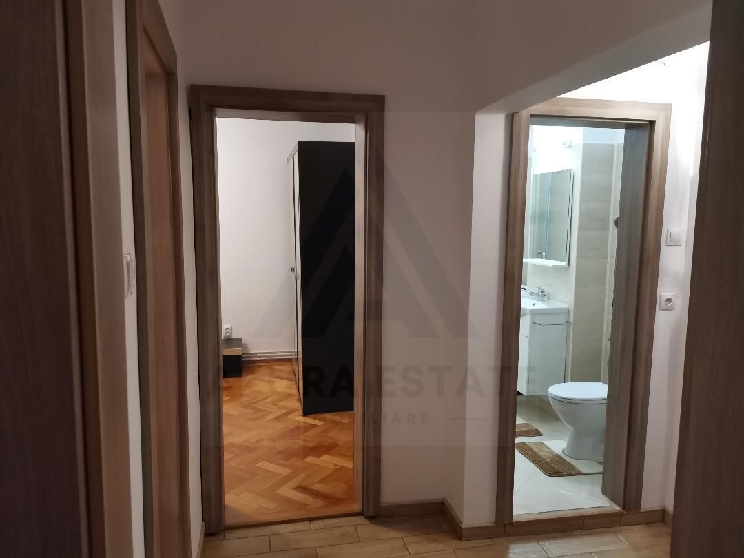 Apartament 2 camere 55 mp utili etajul 1 cu balcon in zona Centrala - foto 4