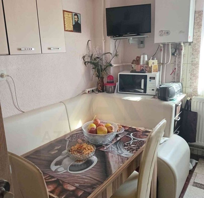 Apartament 2 camere decomandat 45 mp utili 2 pivnite Mihai Viteazul - foto 2