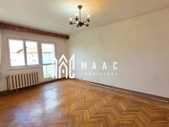 Apartament de vanzare Sibiu 3 camere decomandat | Strand | 2 bai, 2 balcoane