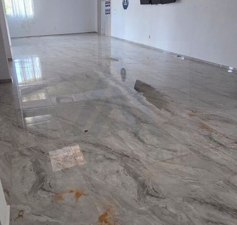 Spatiu comercial open space cu grup sanitar 120 mp utili Turnisor