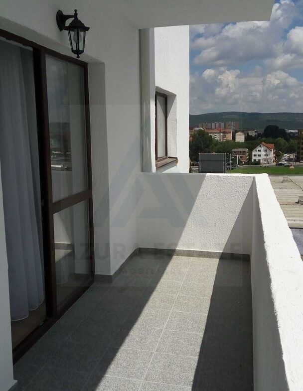 Apartament 2 camere 50 mp utili balcon 10 mp parcare Doamna Stanca