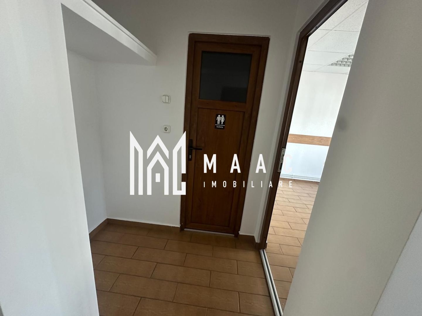 Apartament de vanzare 4 camere | Central, Sibiu | 62 mp, renovat, parter
