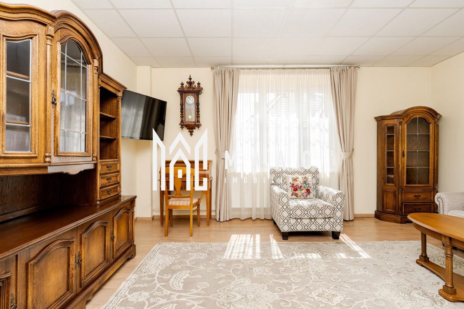 Casă 5 camere | Bul.Vasile Milea , Sibiu | 200 mp, curte