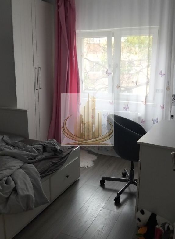 Apartament 3 camere et 2 Lipovei