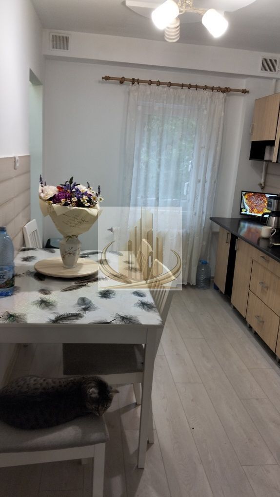Apartament 3 camere et 2 Lipovei