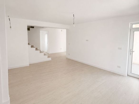 Duplex nou de închiriat | 120 mp utili | 3 dormitoare | Curte proprie