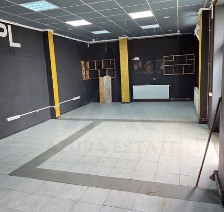Spatiu comercial open space 55 mp utili acces stradal zona Turnisor