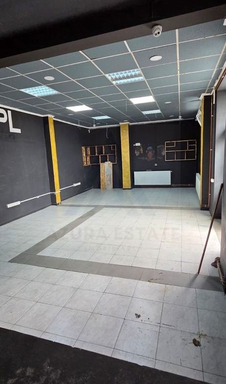 Spatiu comercial open space 55 mp utili acces stradal zona Turnisor - foto 3