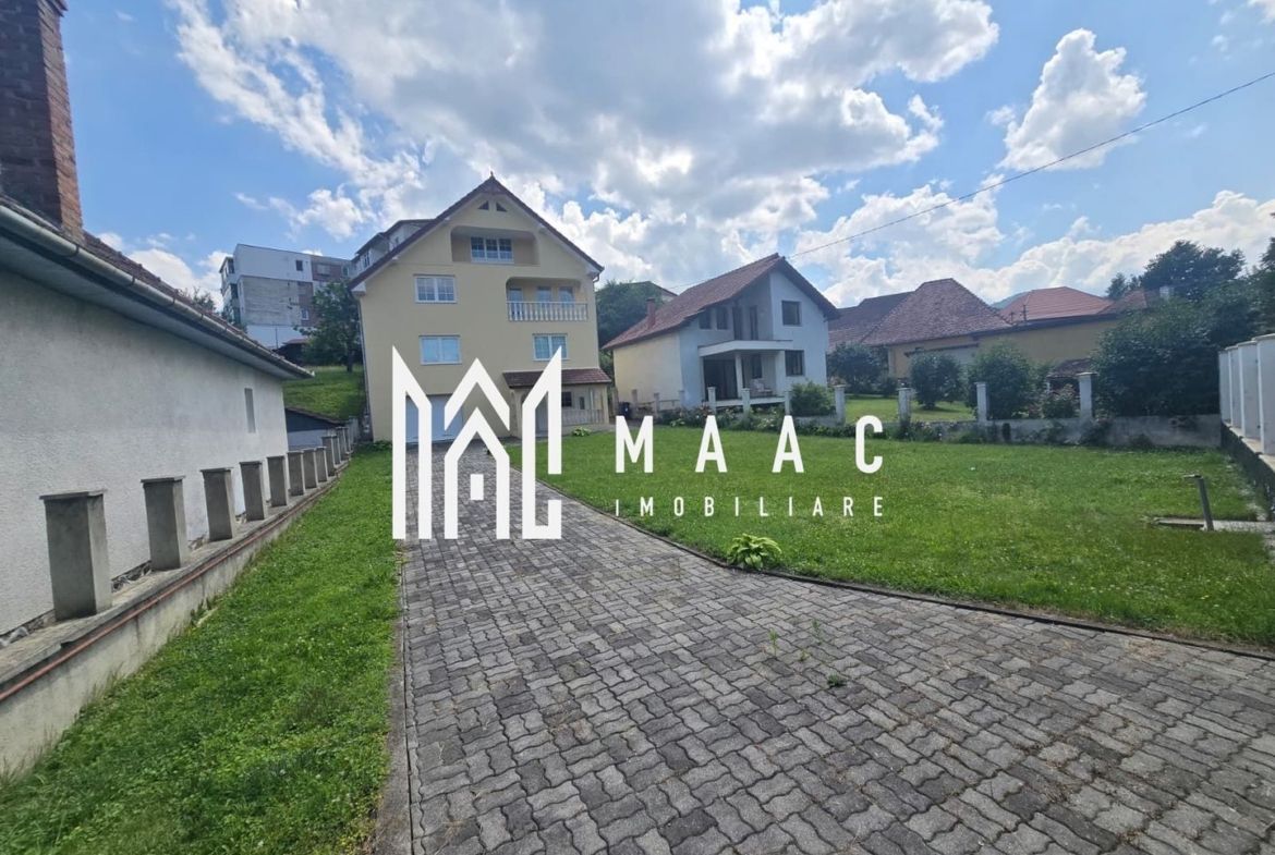 Casa de vanzare 1000 mp teren Cisnadie