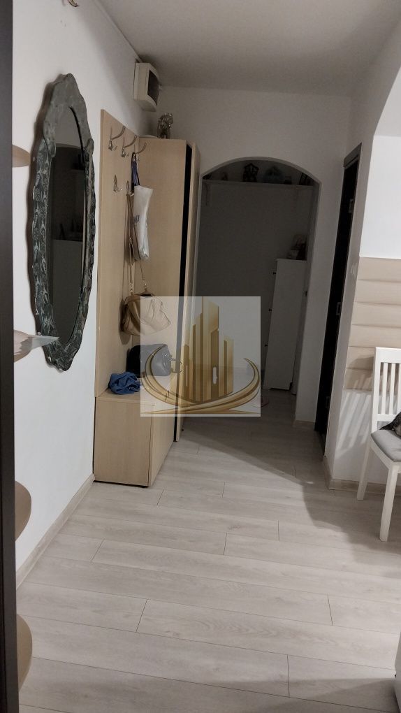 Apartament 3 camere et 2 Lipovei