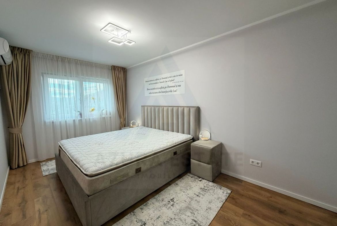 Casa individuala utilata 4 camere 120 mp utili garaj si teren Cristian - foto 2