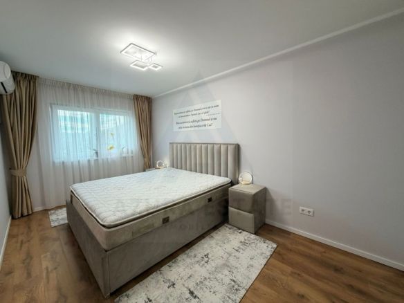 Casa individuala utilata 4 camere 120 mp utili garaj si teren Cristian - foto 2