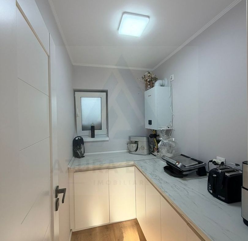 Casa individuala utilata 4 camere 120 mp utili garaj si teren Cristian - foto 8