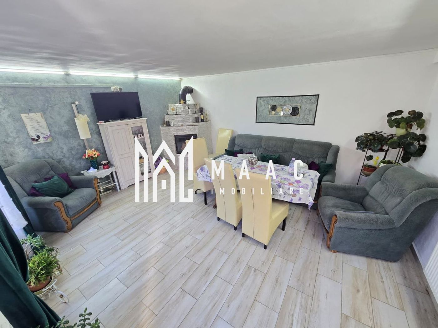 Casa 7 camere 3 bai 2 intrari Zona Garii - Imagine principala Casa 7 camere 3 bai 2 intrari Zona Garii - Imagine principala