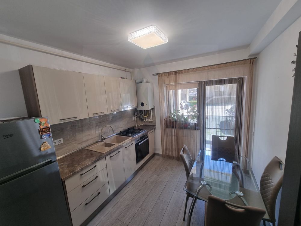 Apartament spatios 2 camere 60 mp utili balcon 7 mp Doamna Stanca - foto 2