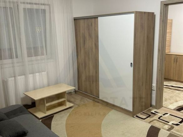 Apartament 2 camere 40 mp utili etajul 1 Zona Cedonia - Imagine principala
