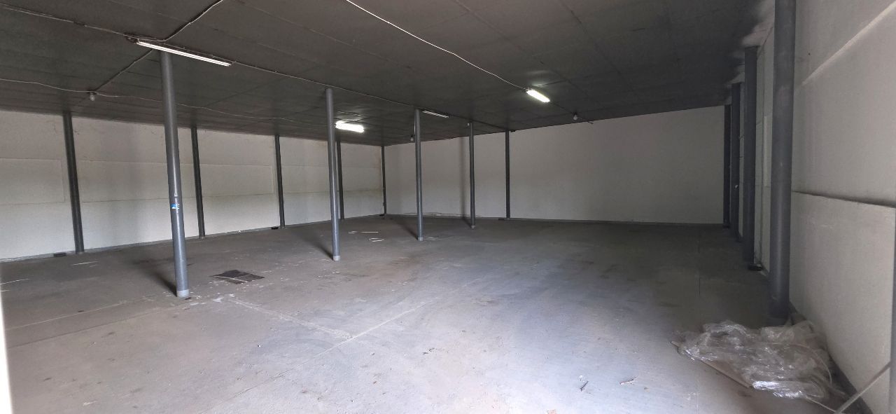 Hală de închiriat Popesti Leordeni – Șoseaua de Centură 550mp - foto 8 Hală de închiriat Popesti Leordeni – Șoseaua de Centură 550mp - foto 8